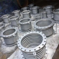 轴向波纹补偿器